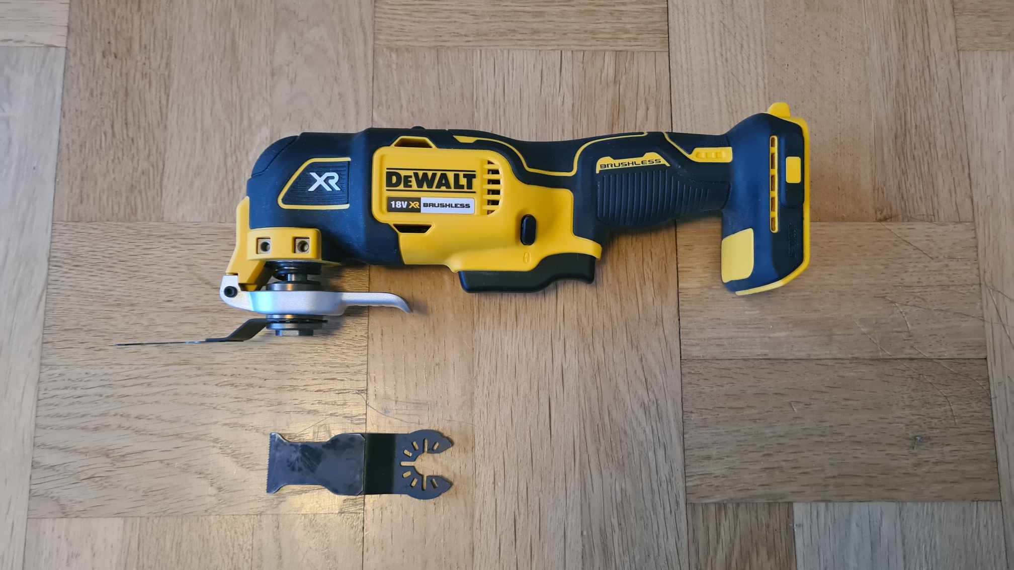 Multitool dewalt 