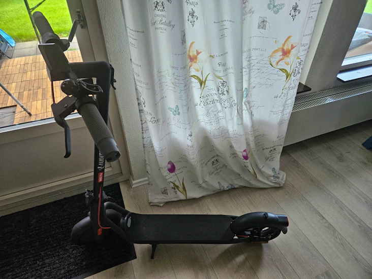 Elscooter navee v40i pro