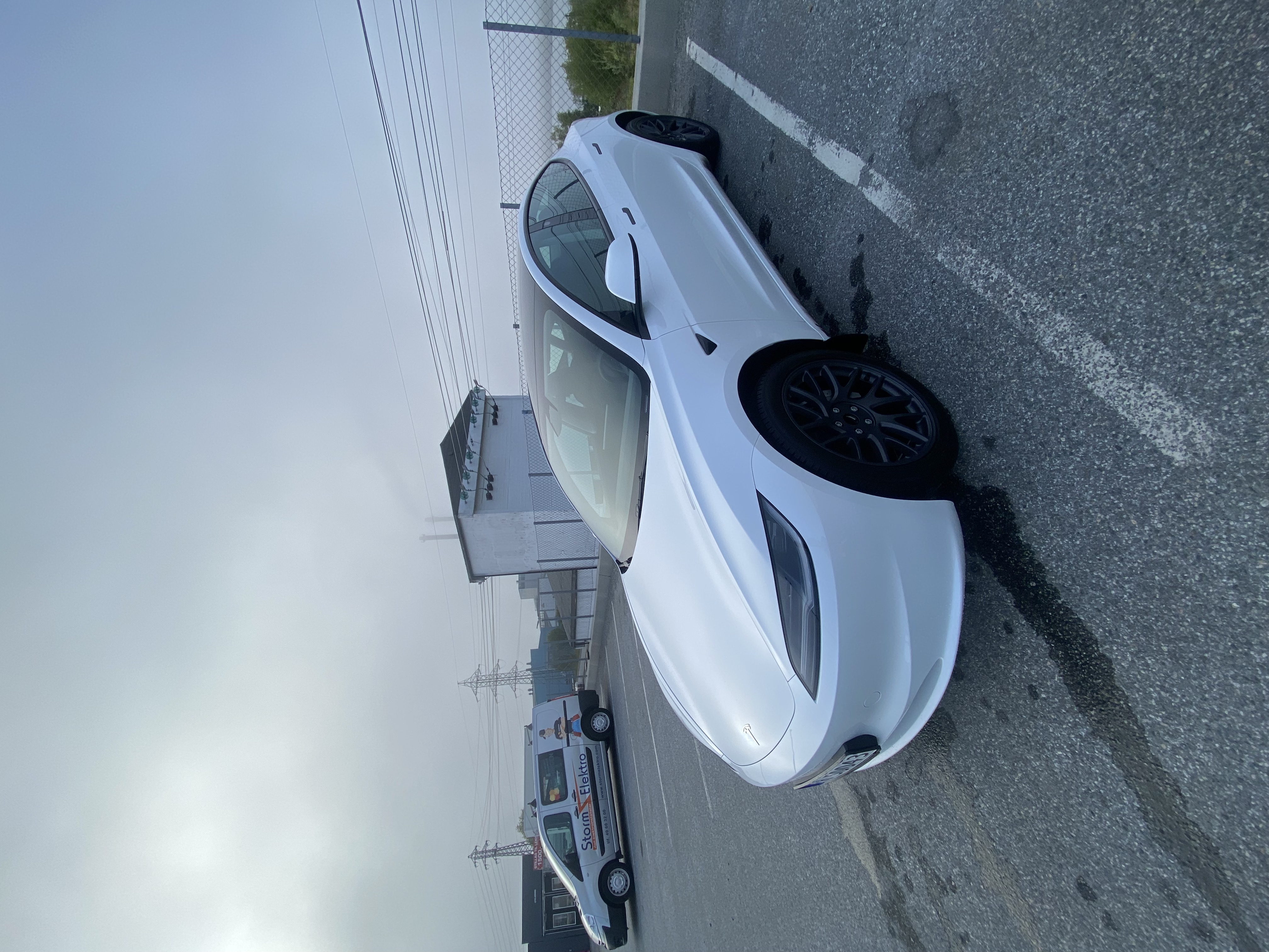 Tesla model 3 rwd