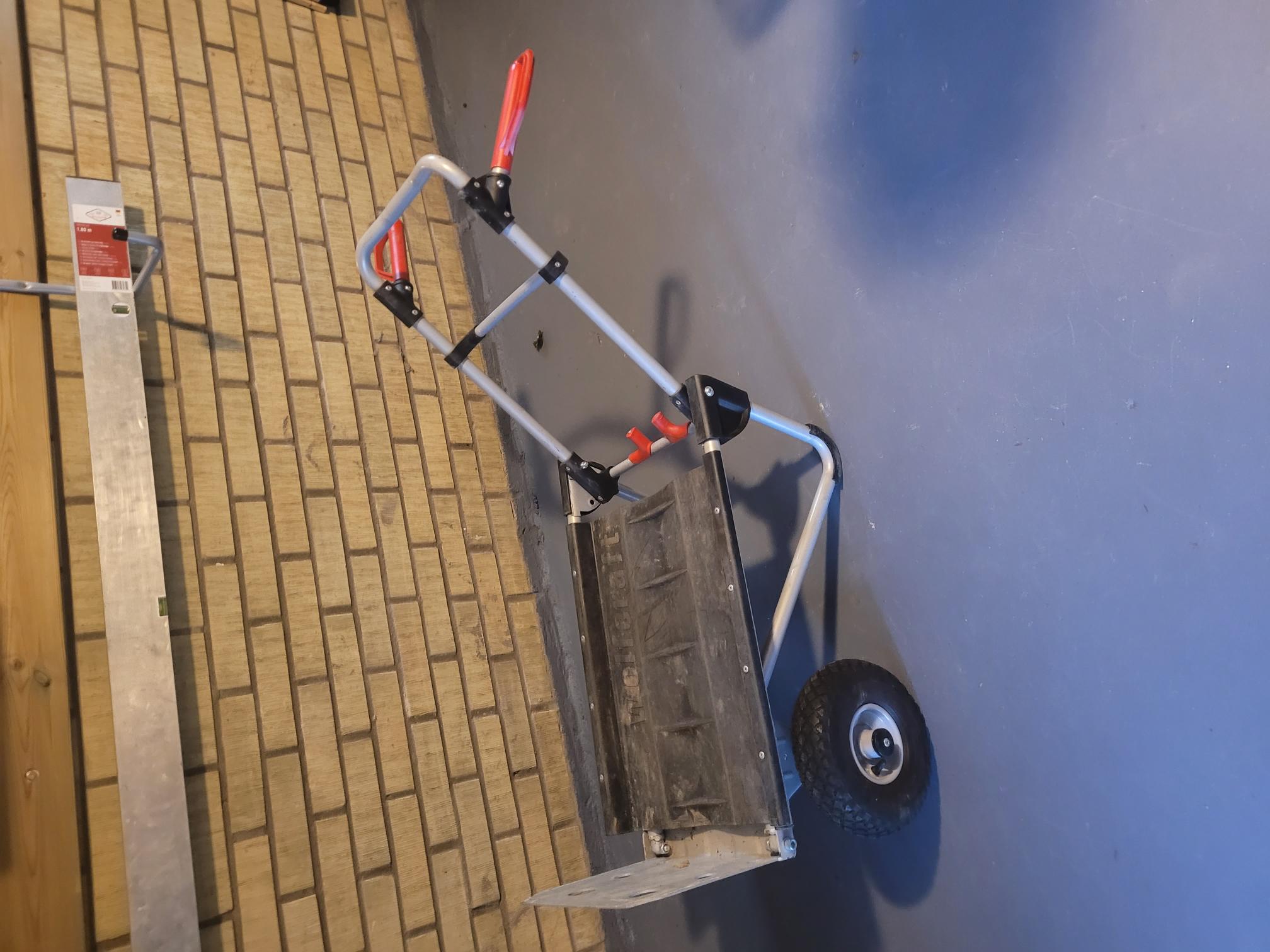 Transportvagn 2- in-1 säckakärr/pirra