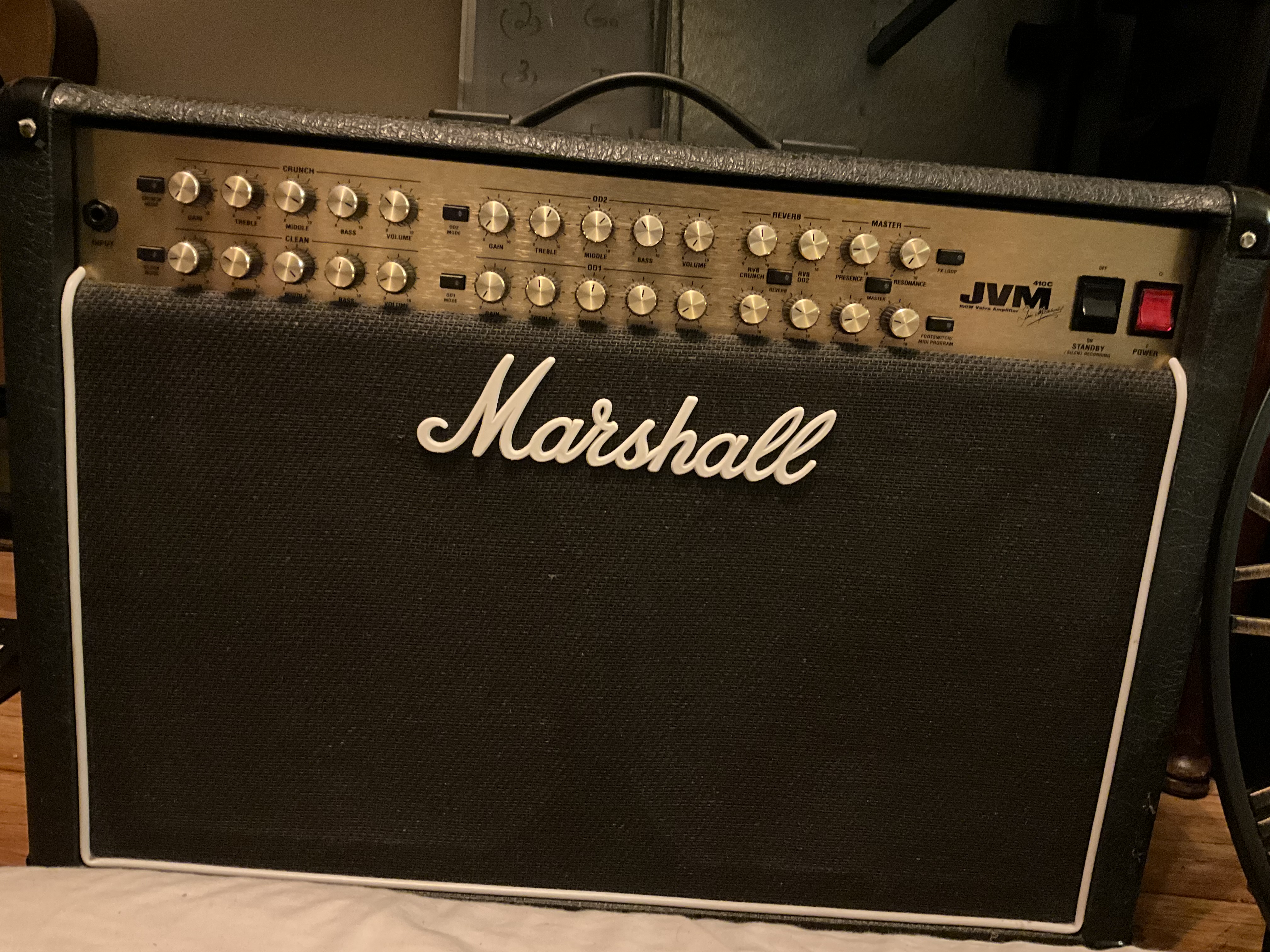 Marshal jvm 100w  valve amplifier