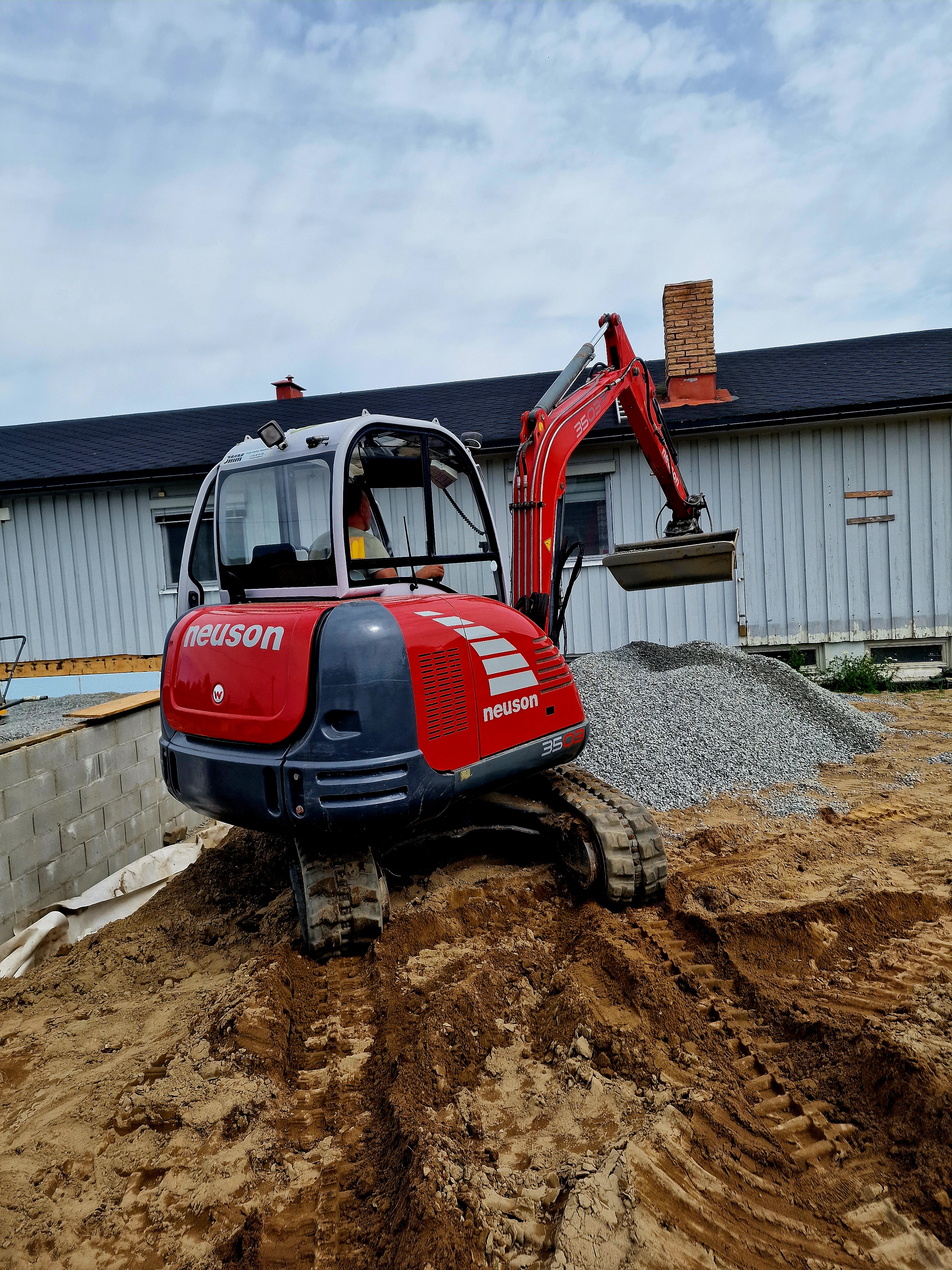Wacker neuson 3503 minigraver til leie – 3,5 tonn | s40 | hydraulikk | romerike | eidsvoll | gardermoen   minigraver gravemaskin 