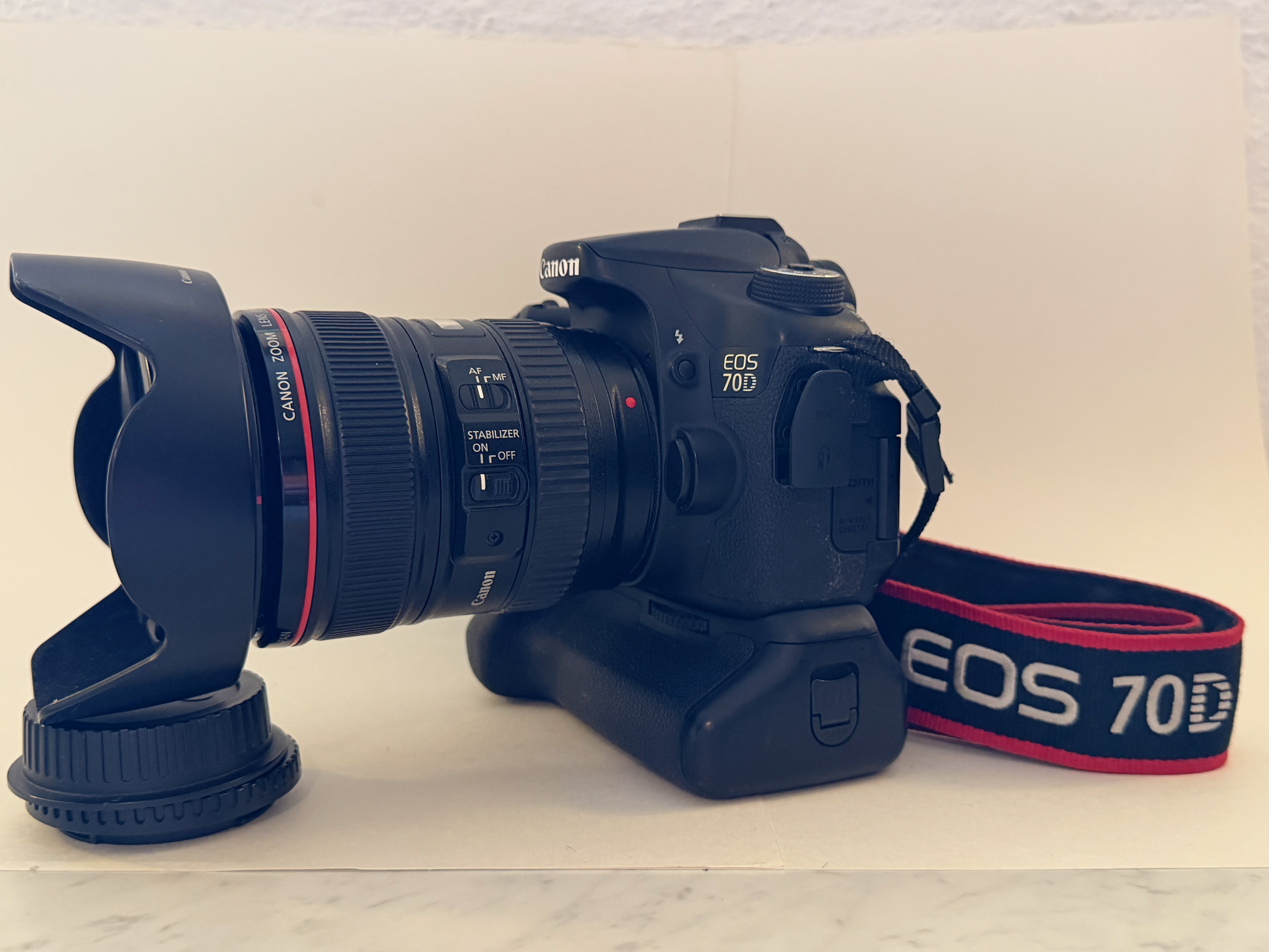 Canon eos 70d med 24-105 og blitz