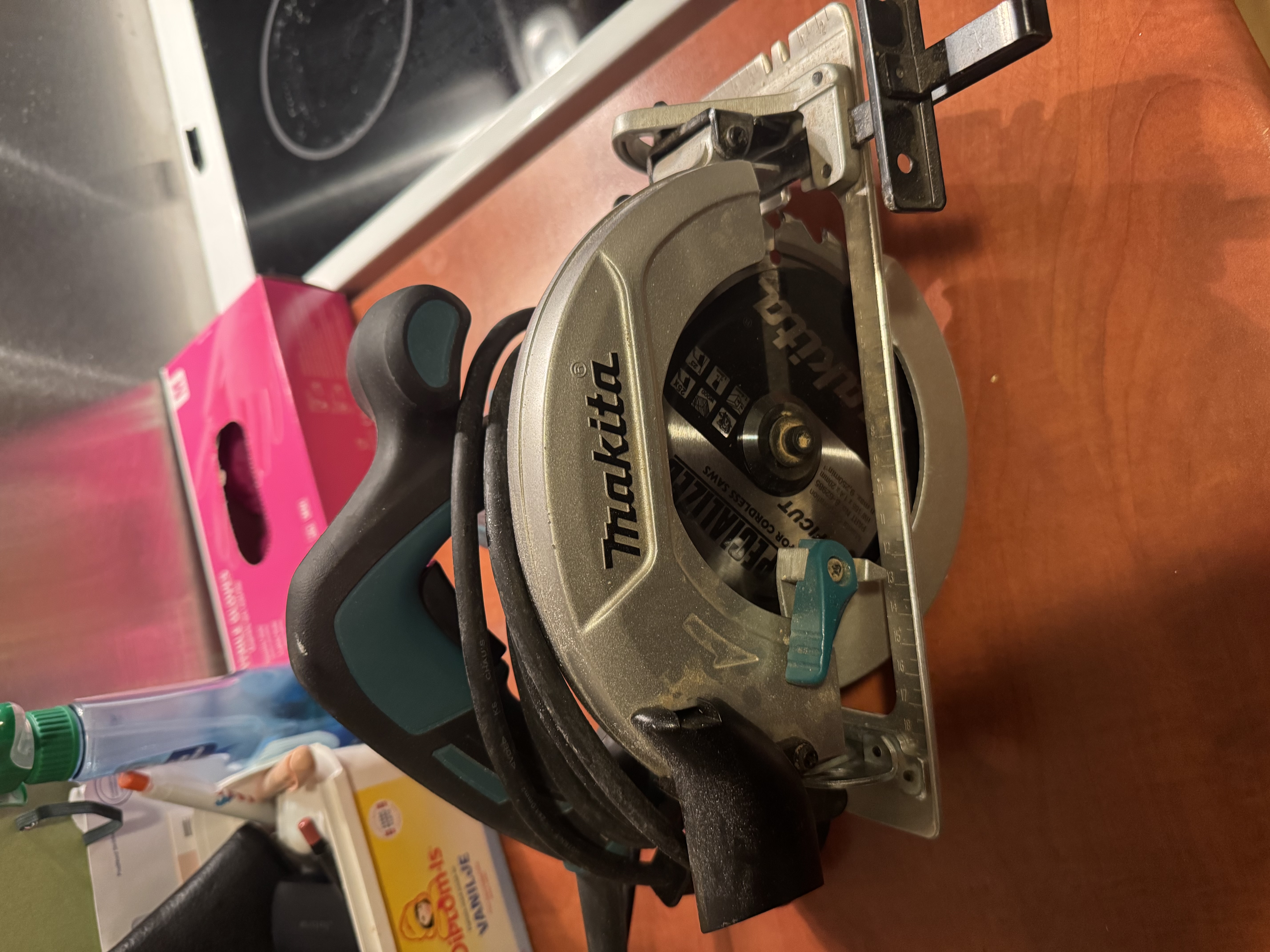 Makita sirkelsag hs6601 165mm