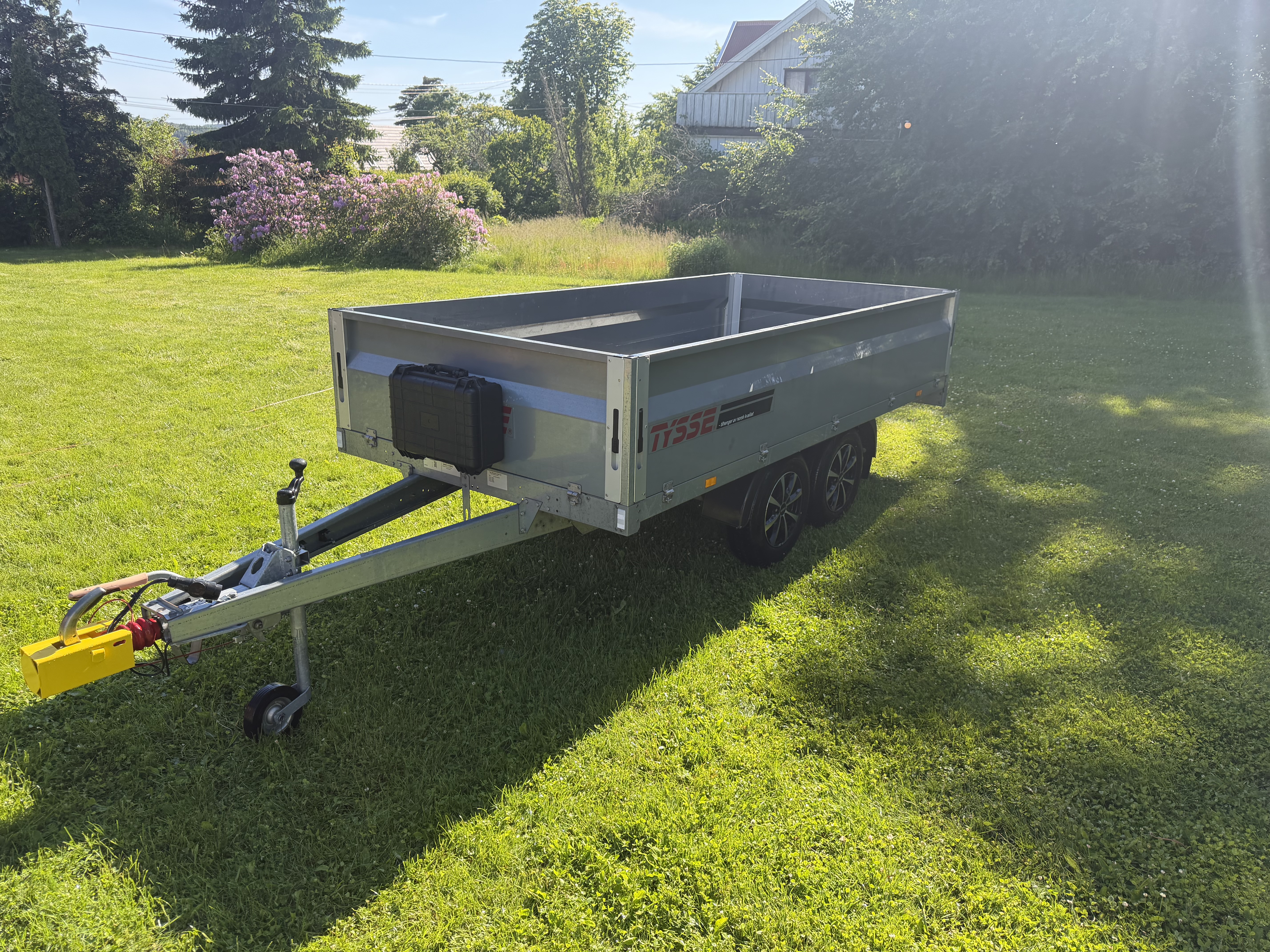 Tysse varehenger 1573 kg 