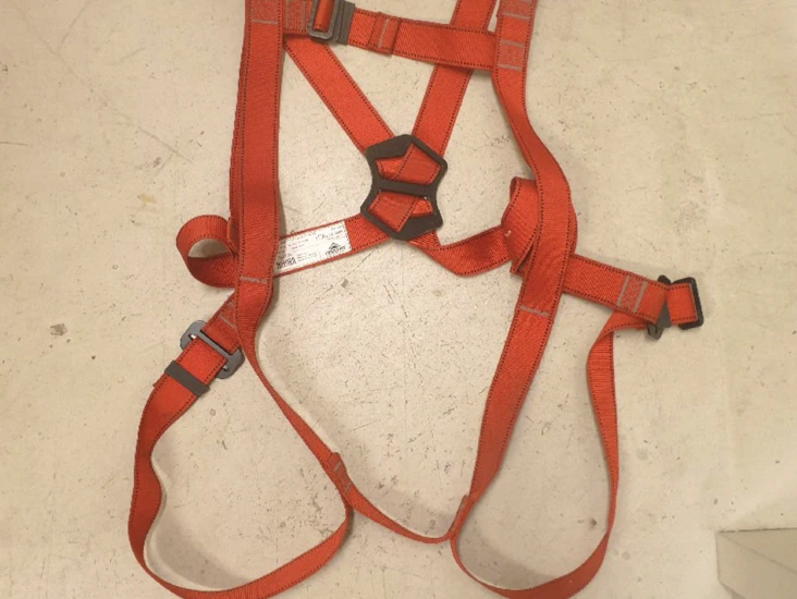 Fallskydd med 15 m lina från creston