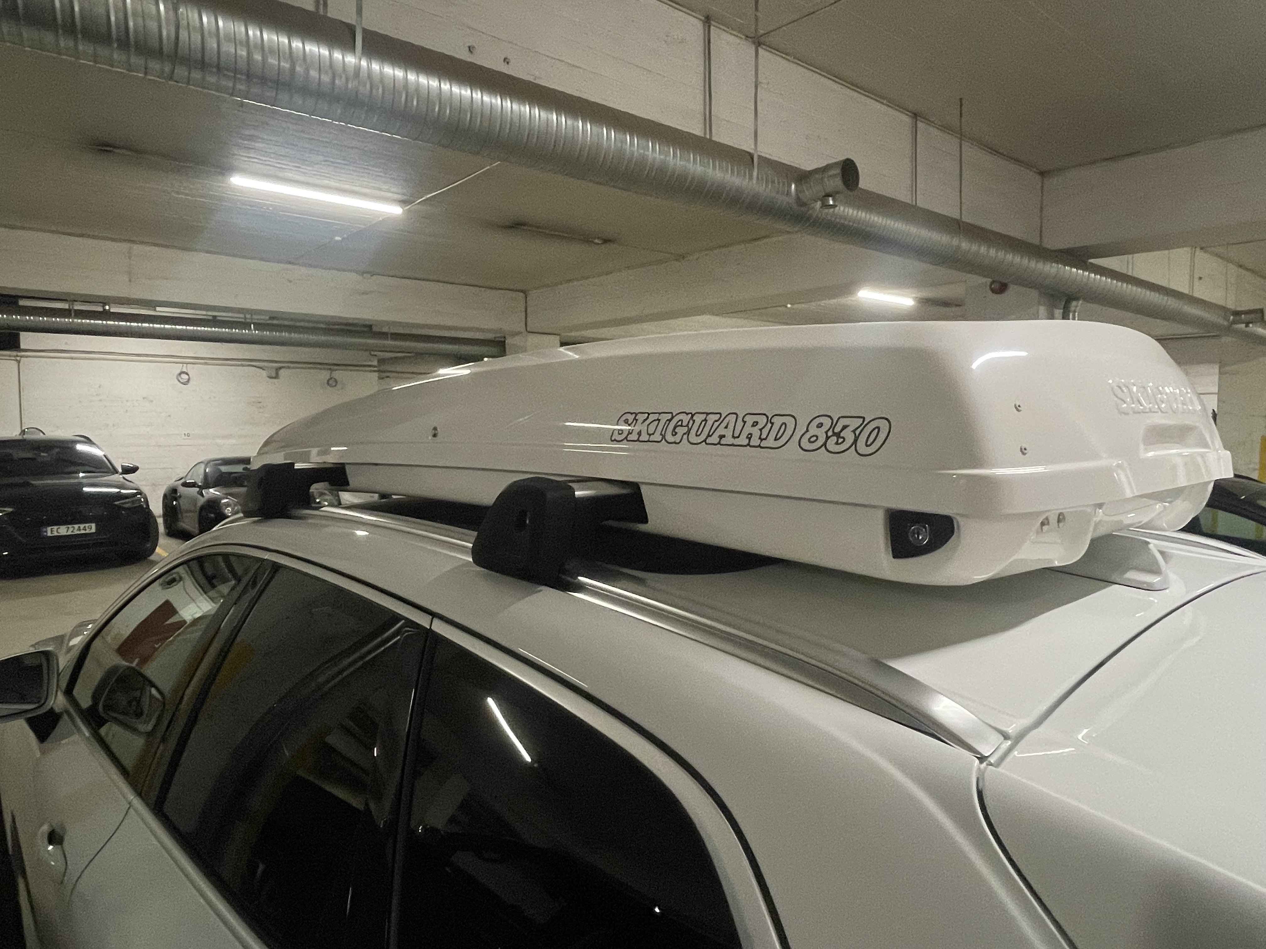 Skiguard 830 med fester til flere volvo modeller ++