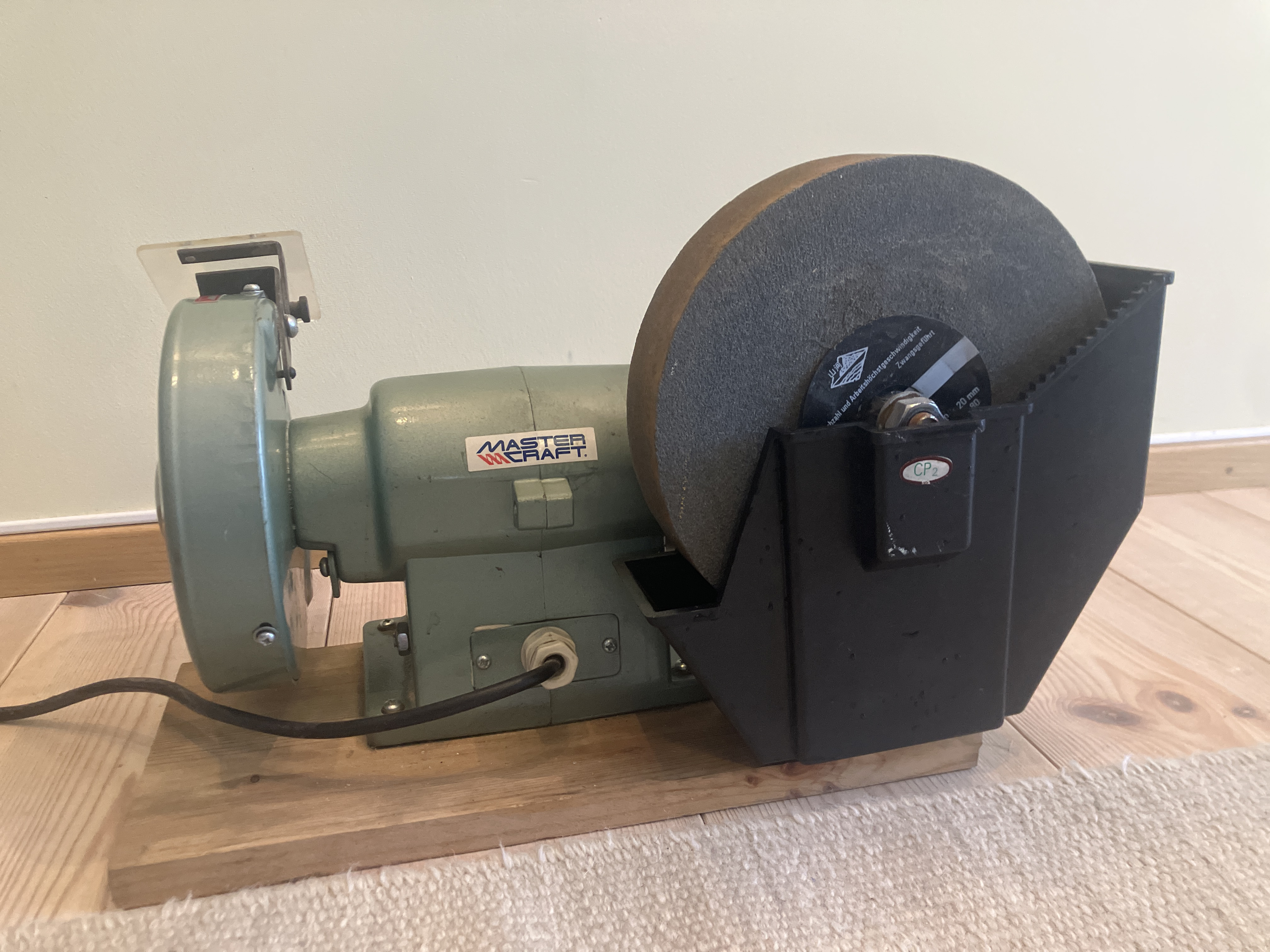 Benkeslipemaskin tørr og våt