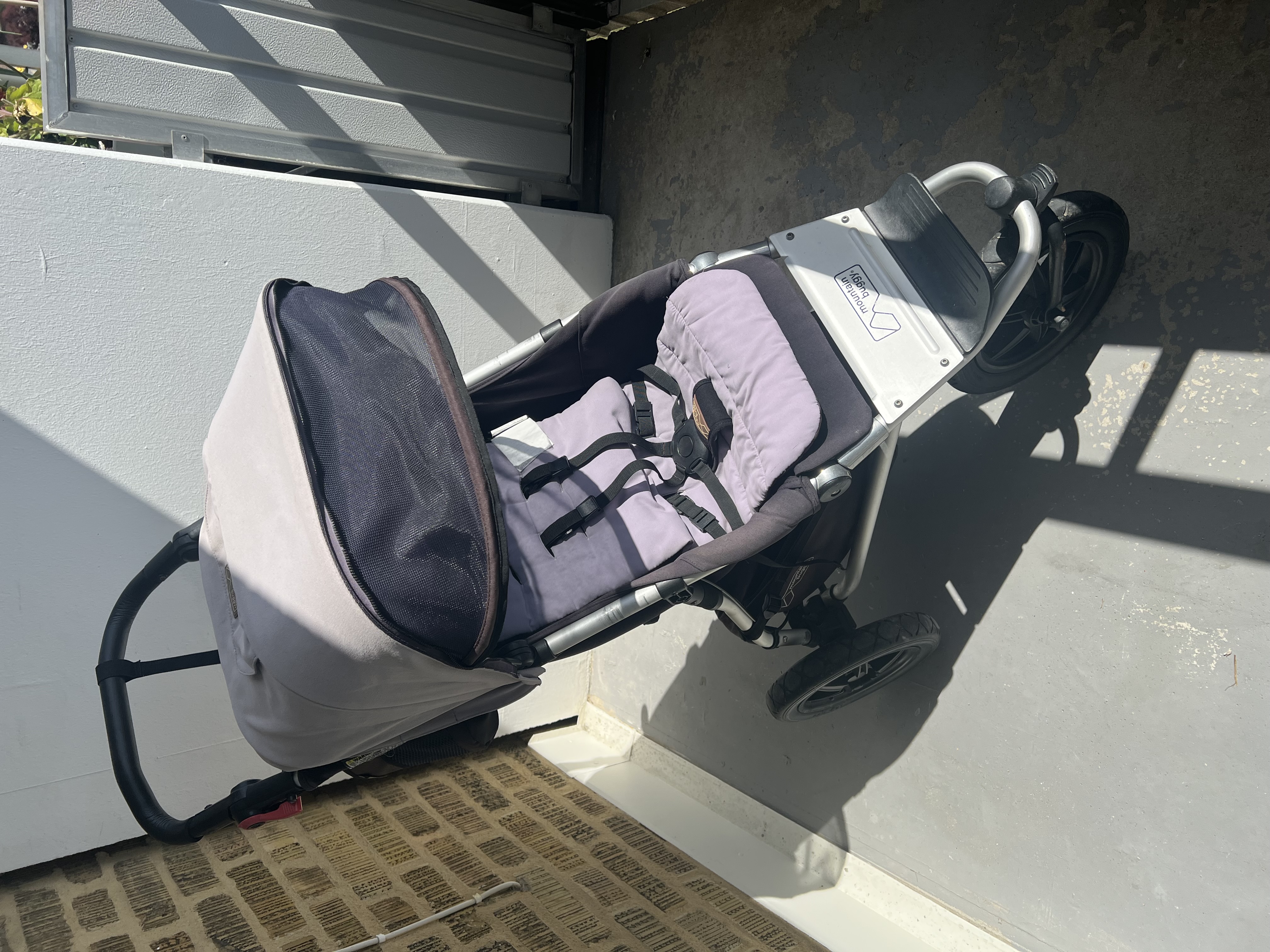 Mountain buggy - urban jungle 