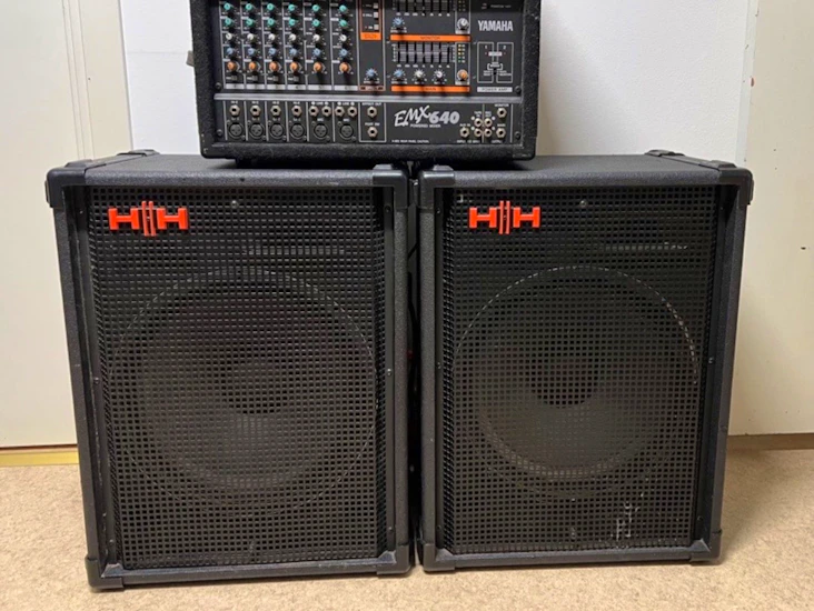 Rejäla högtalare och förstärkare, för fest mm