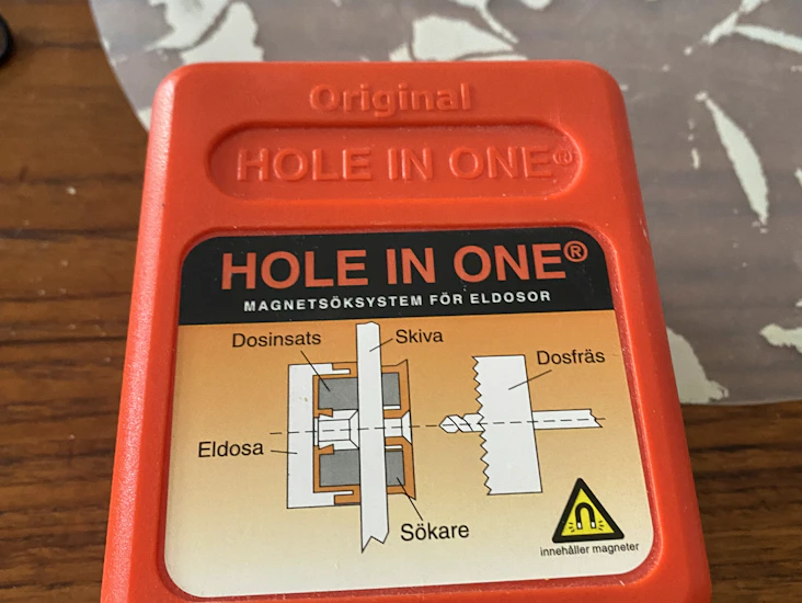 Hole in one / dossökare med hålsågar 73/83mm