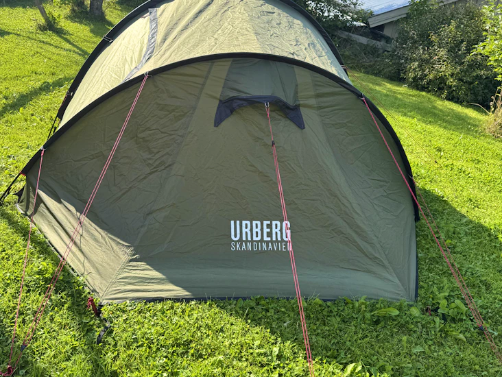 Fint og brukervennlig urberg telt leies ut