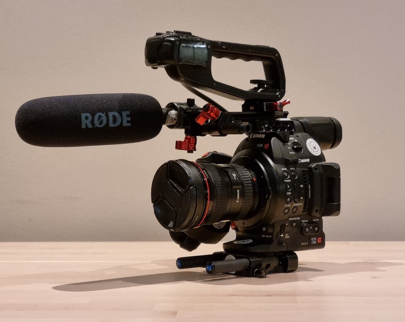 Canon c100 mk2 camera base kit