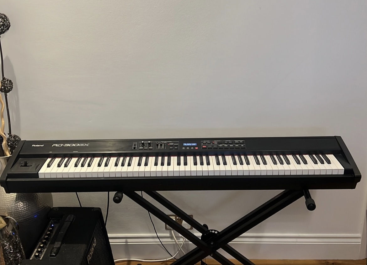 Roland rd300gx digital x stage piano, stand, sustain pedal and roland amp