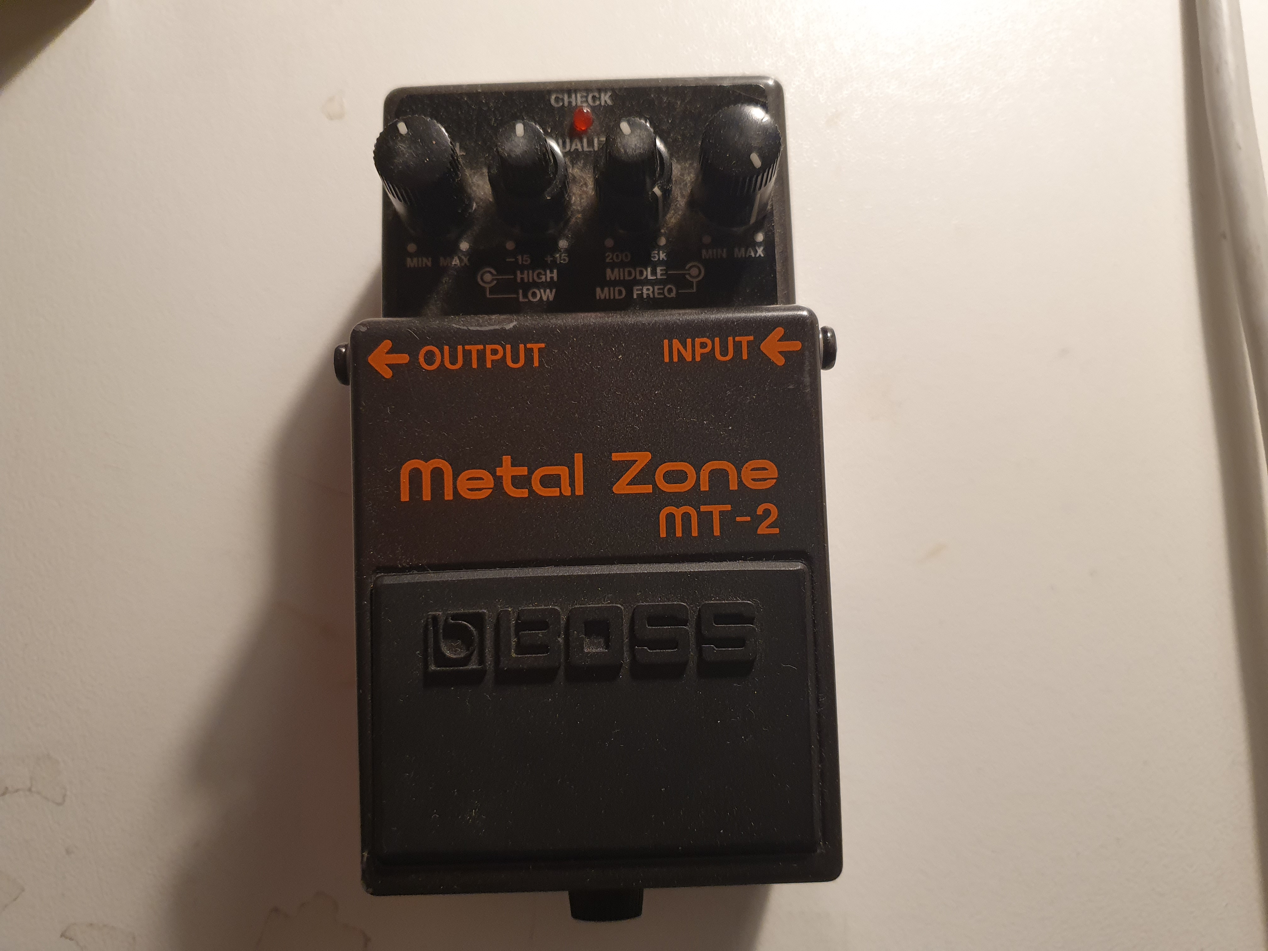 Boss metal zone