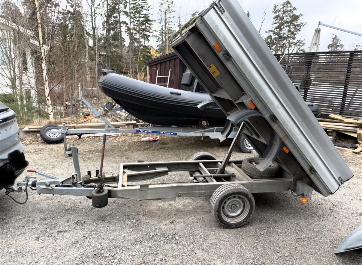Tippsläp 1500kg totalvikt