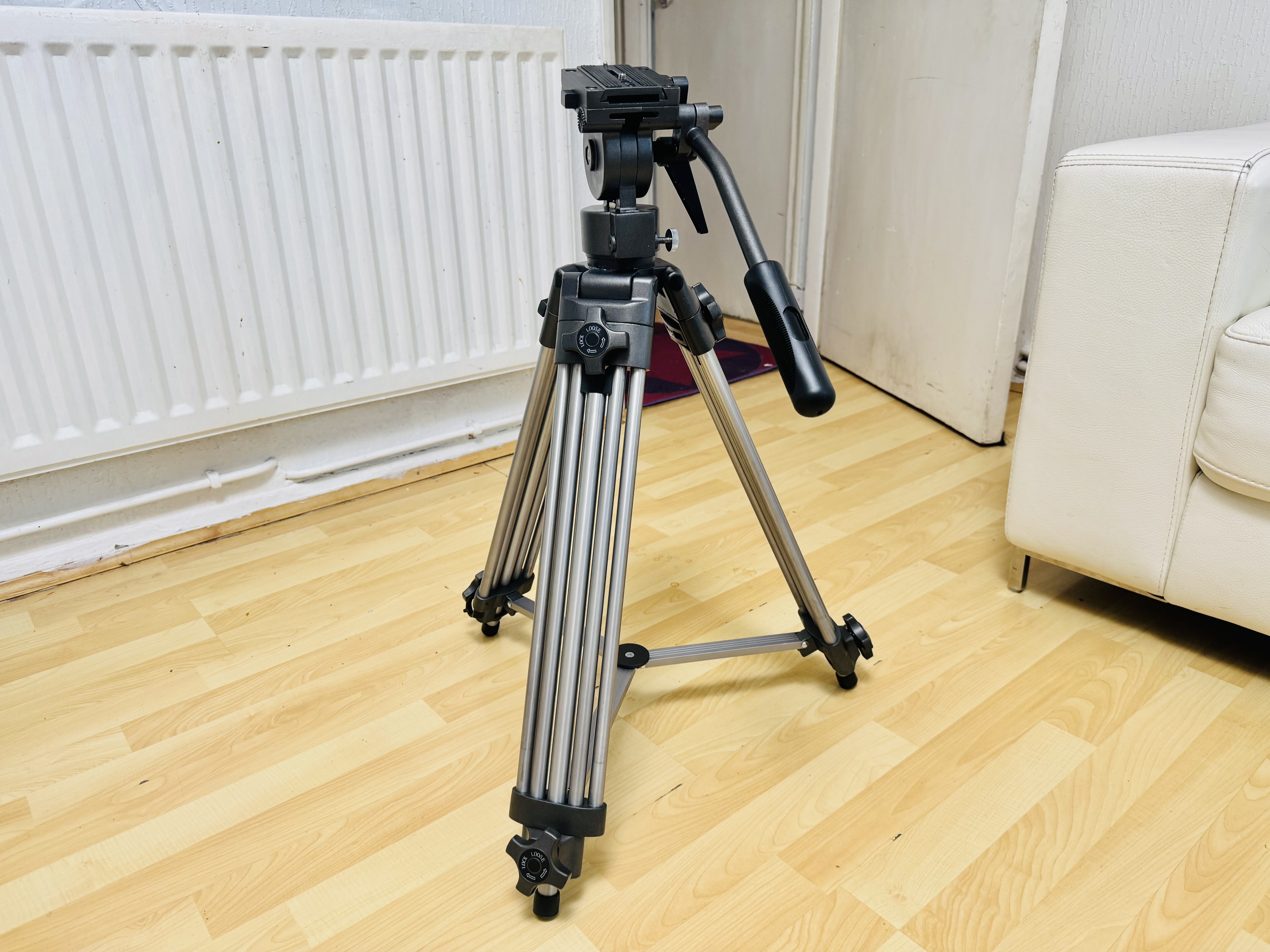 Heavy duty tripod 