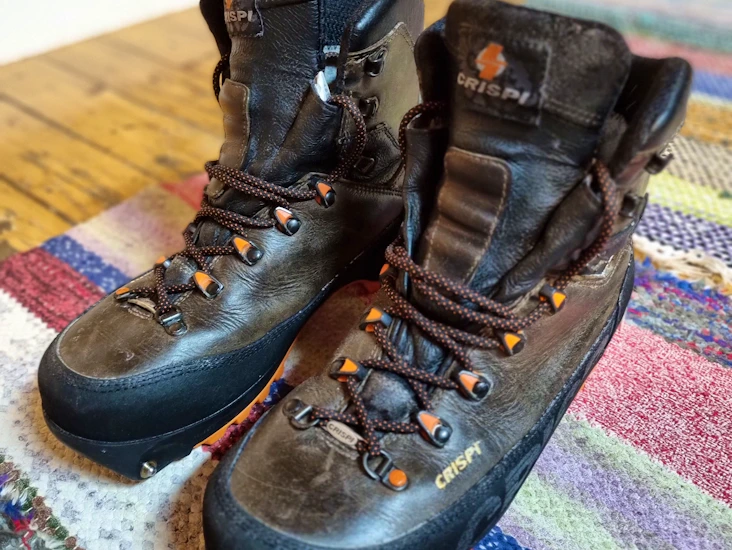 Crispi futura xp monot (koko 43)