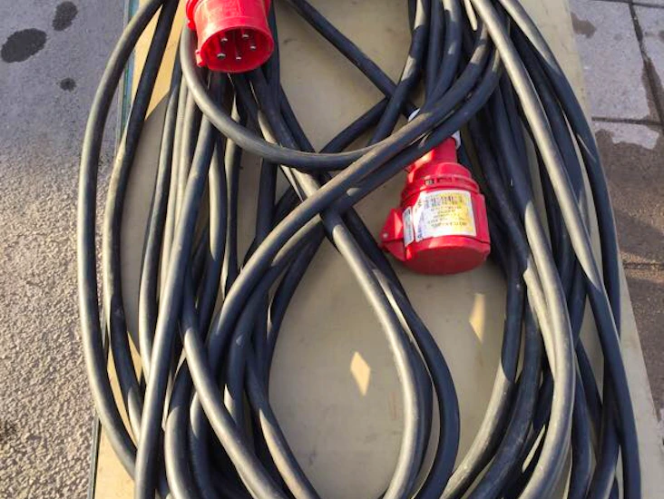 Skarvkabel trefas 16a 25m