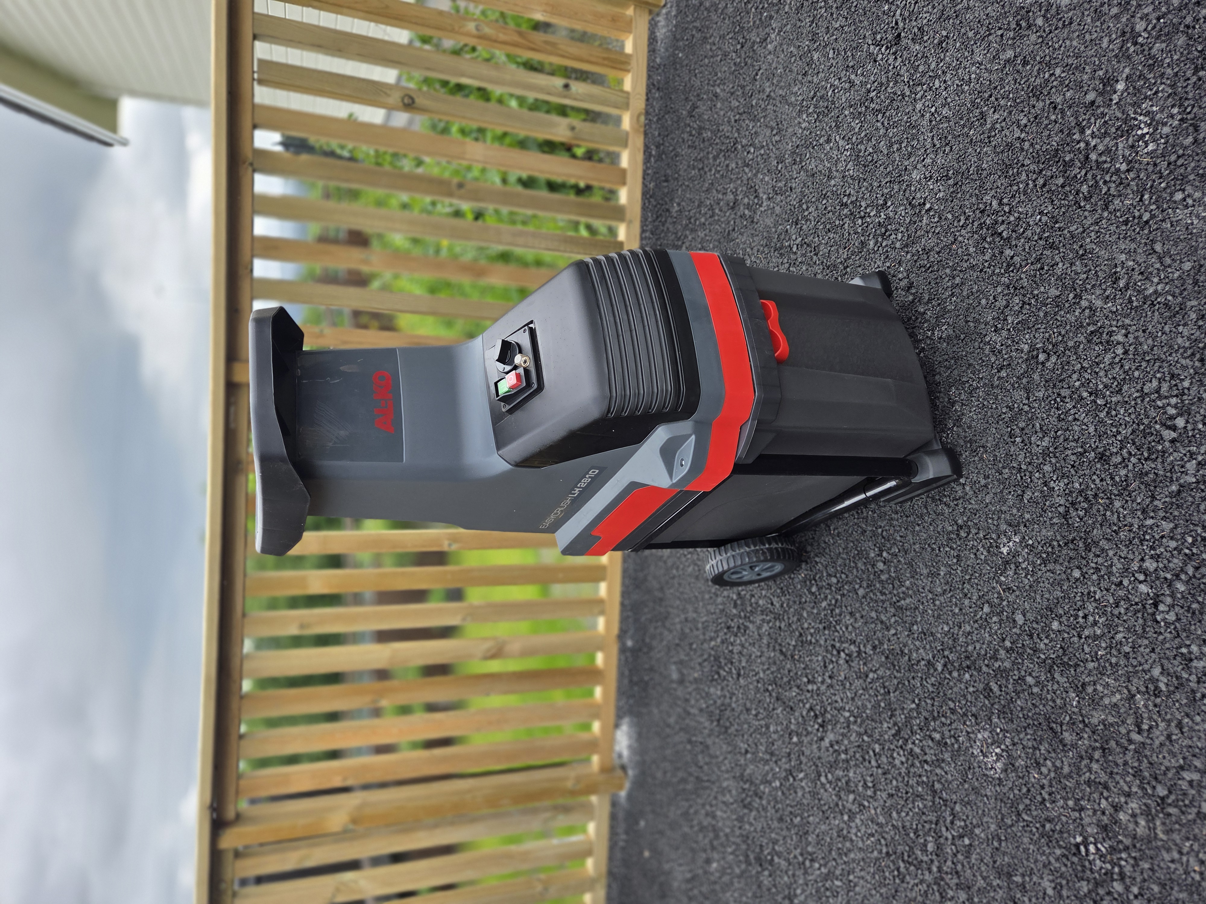 Flishugger opptil 4 cm grener