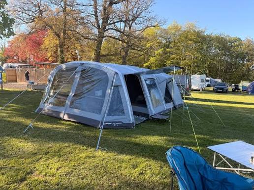 Berghaus telstar air 8 person/family tent - large porch living area touring camping events - quick pitch