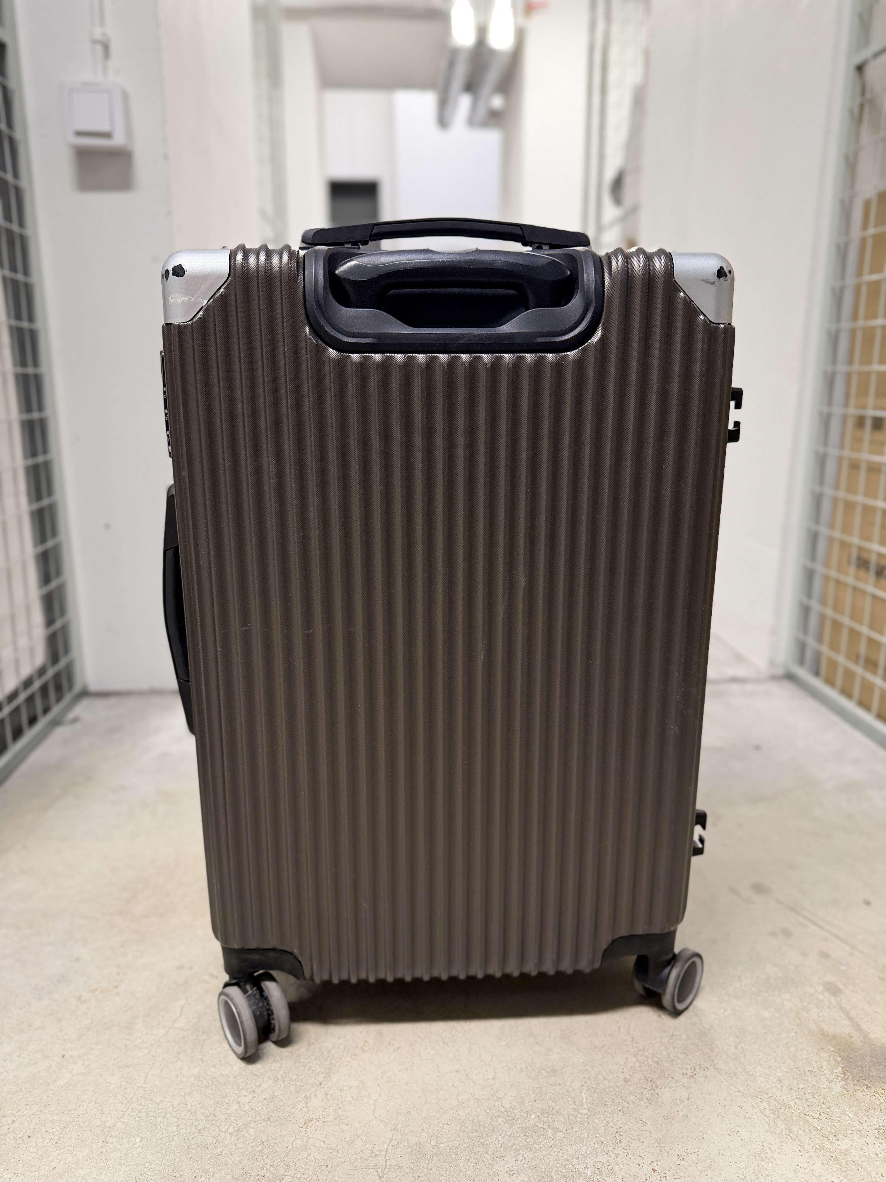 Resväska ca 60 l