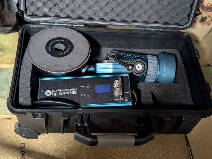 Intellytech light cannon x-100 (aputure equivalent)