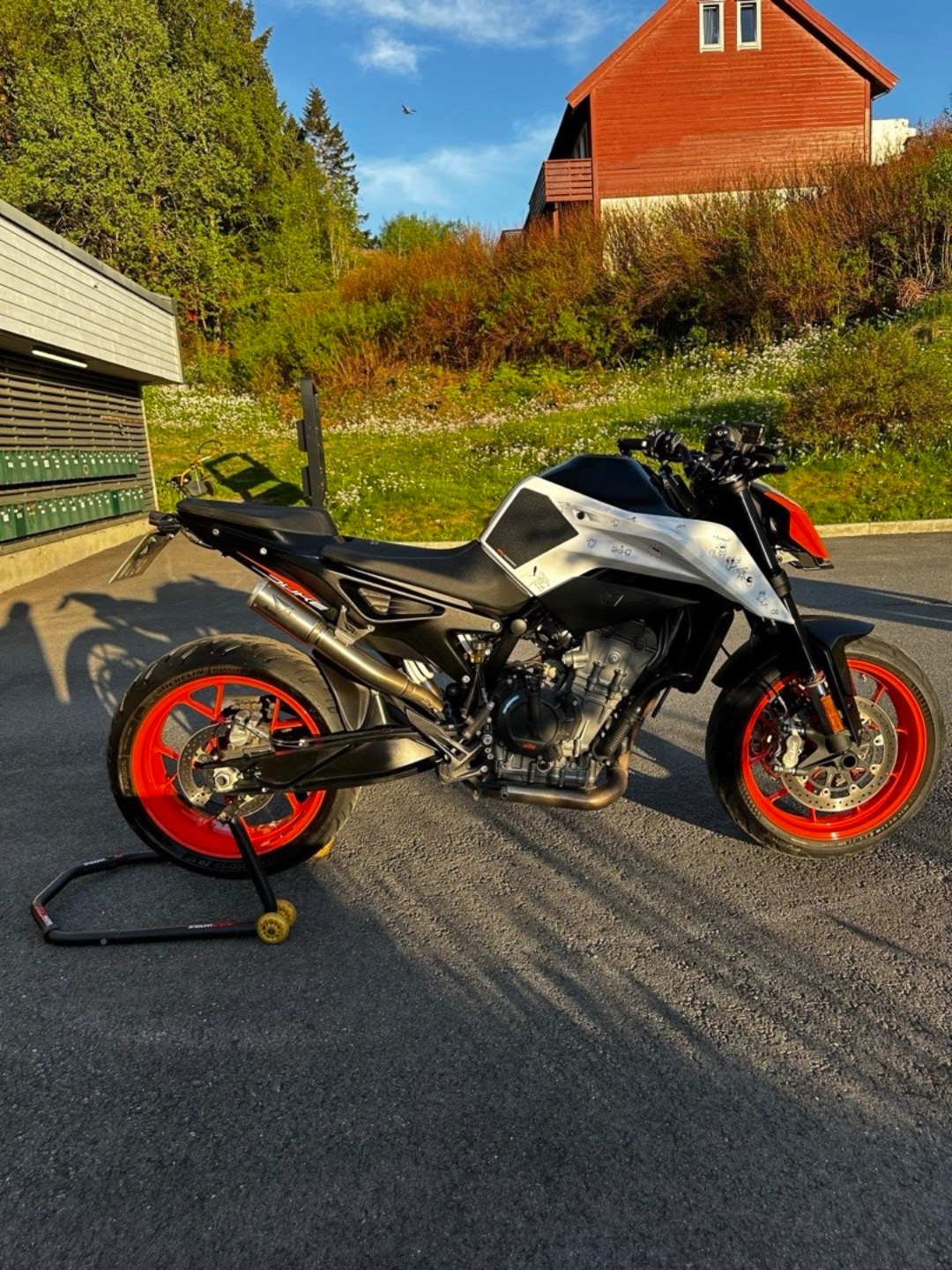Ktm 790 duke med quickshifter 