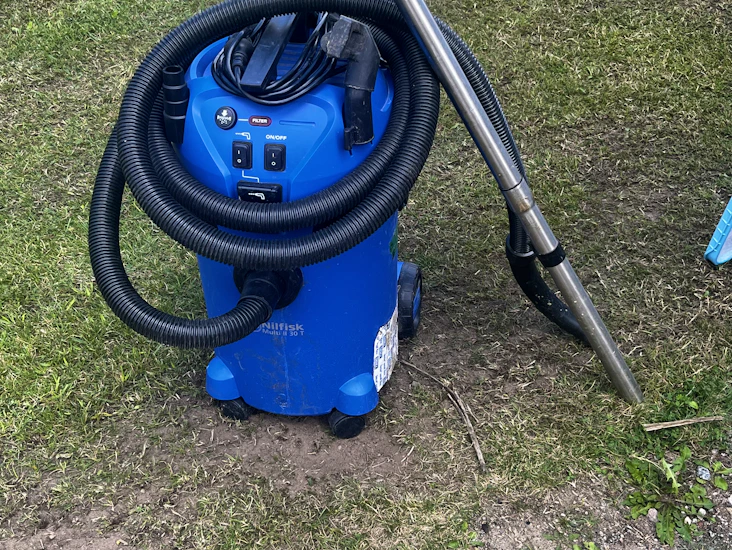 Kombinerad torr & våt dammsugare