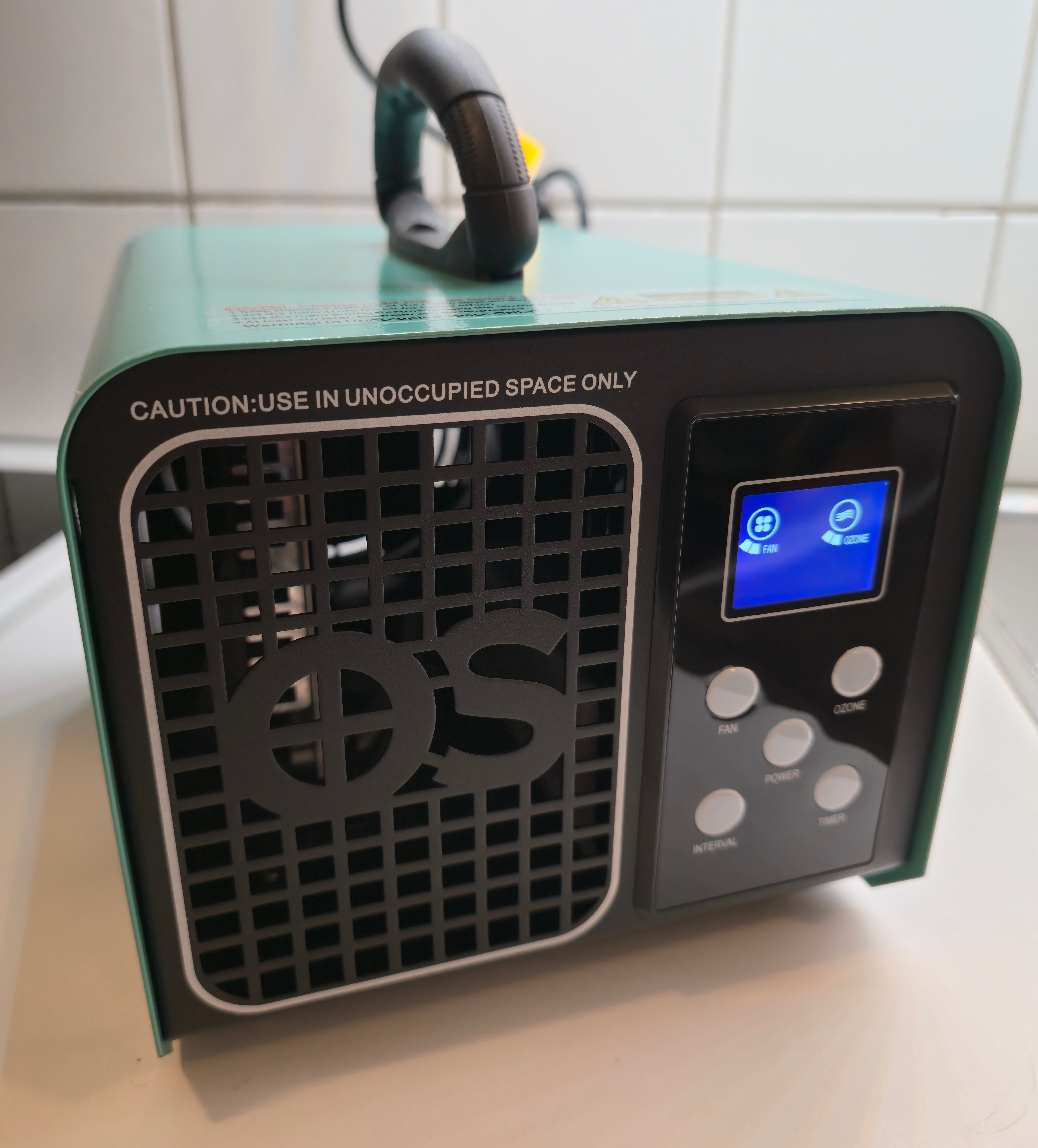 Ozongenerator 10 000 mg – tar bort röklukt, mögel & unken lukt snabbt