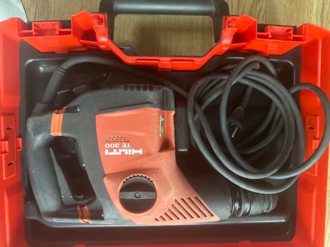 Hilti te 300
