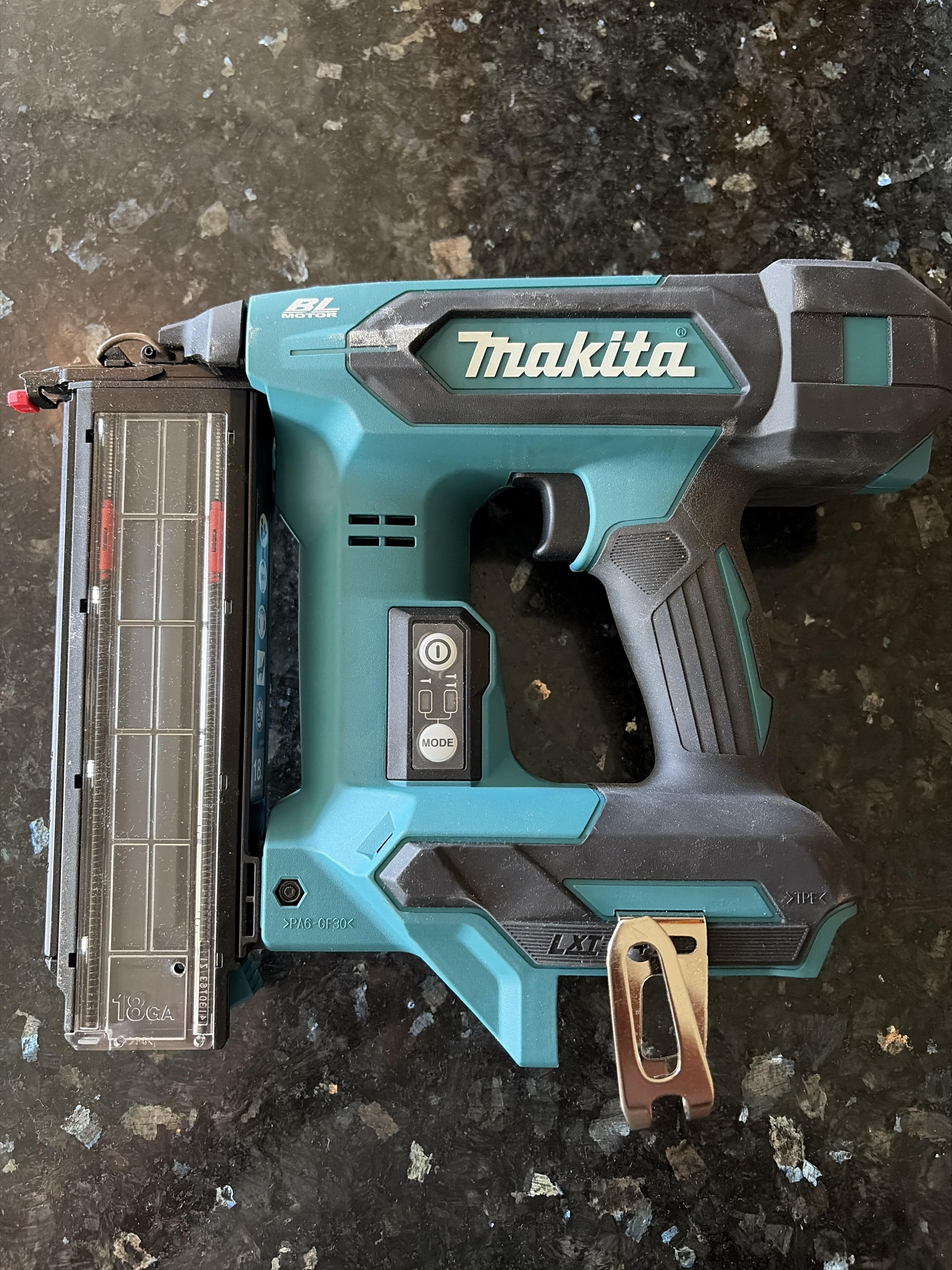 Makita batteridrevet dykkertpistol.
