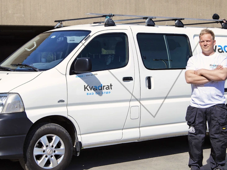 Toyota hiace vare bil lang.