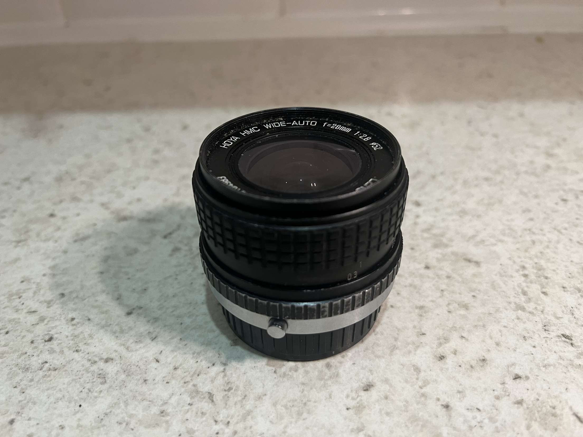 Olympus 28mm 1.28 hoya hmc