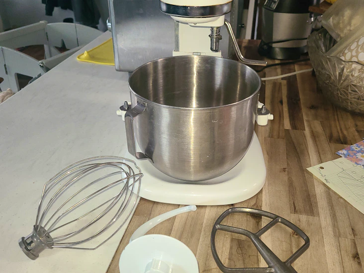 Kitchen aid mixer
