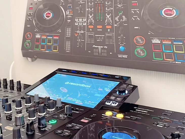 Pioneer xdj-rx3 + magma ctrl case