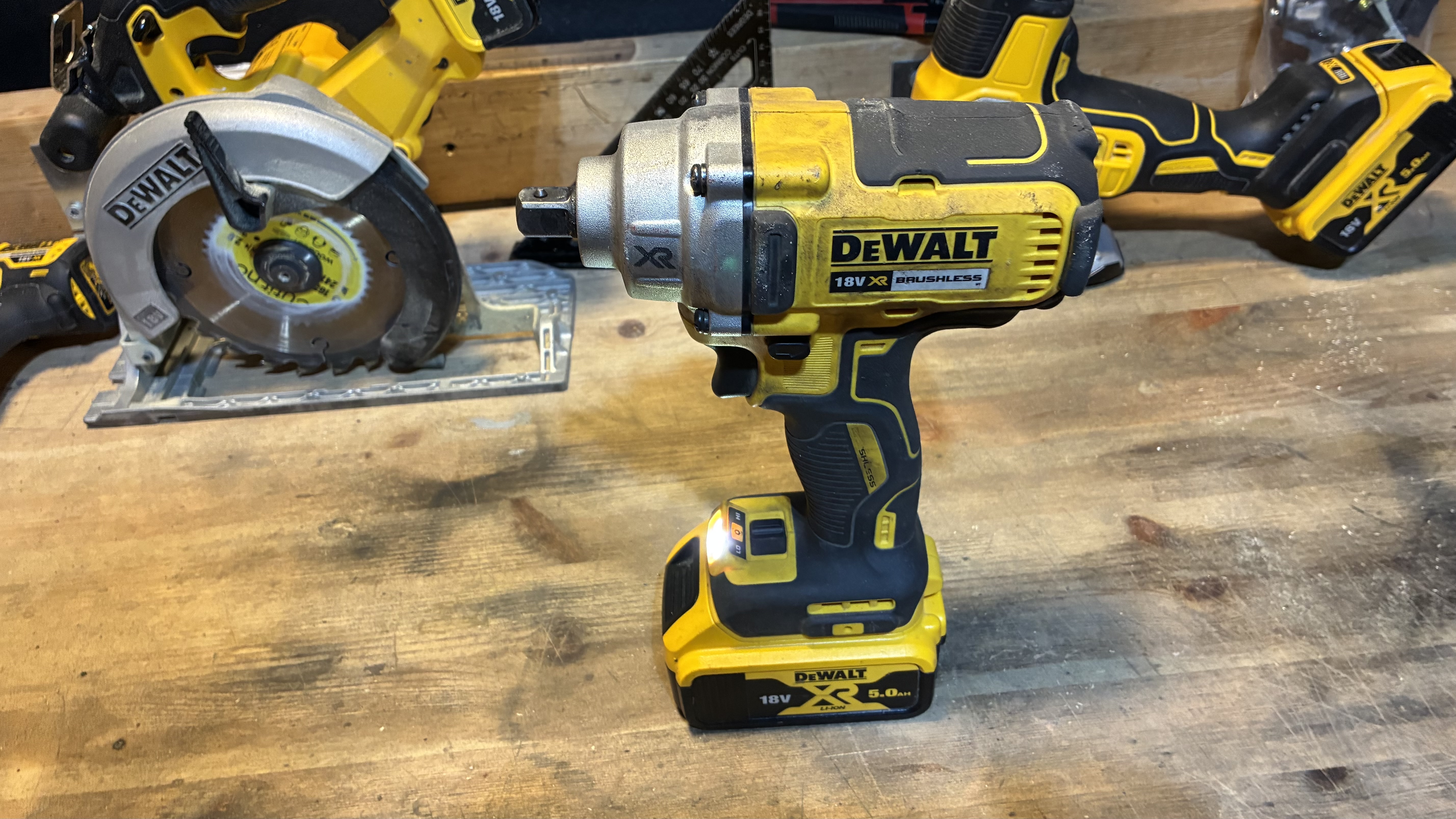 Dewalt muttertrekker