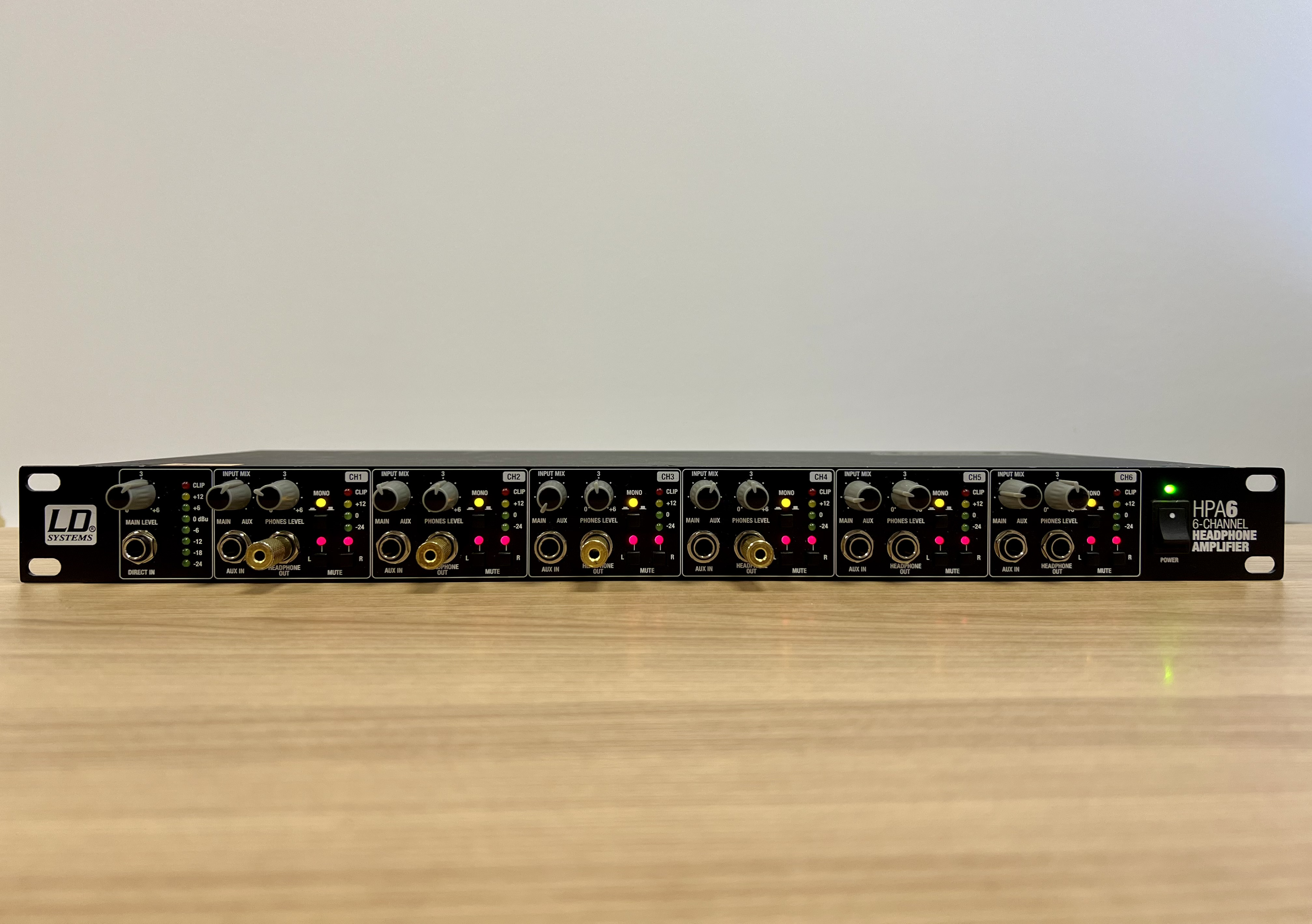 Ld systems headphone distribution hpa6