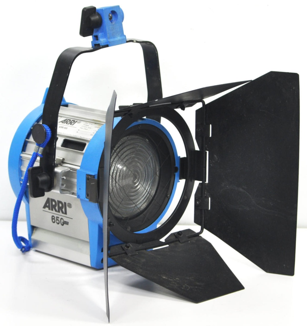 Arri 650 plus fresnel - 2 light kit