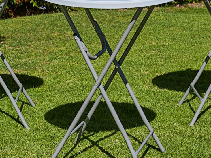 Mingelbord / ståbord x 5 med vita överdrag