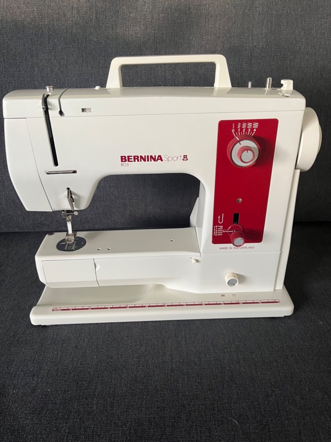 Bernina sport 803