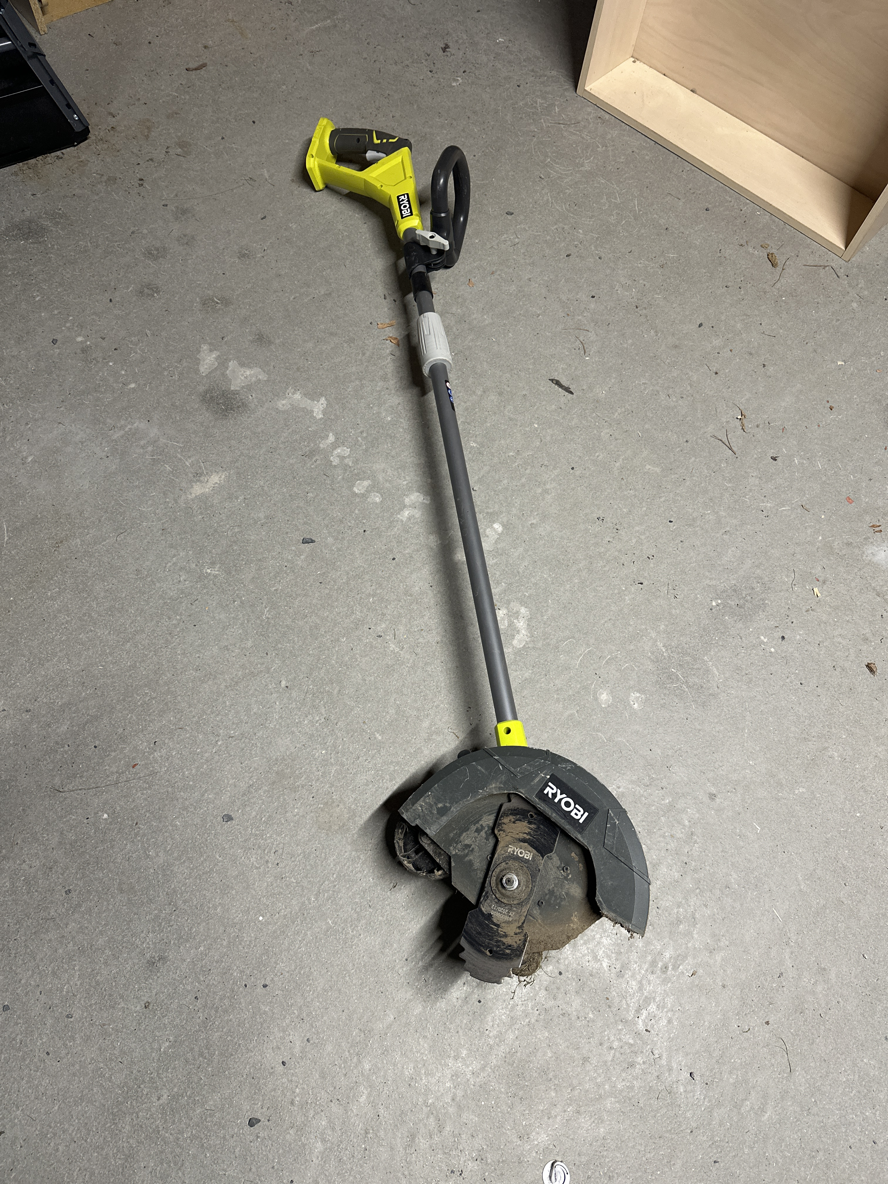Ryobi kantskjærer 18v