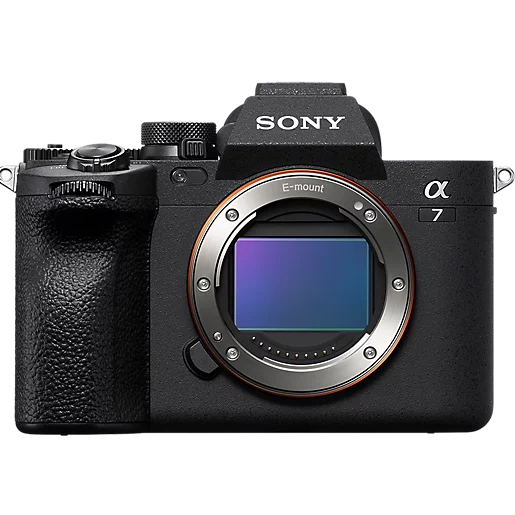  alpha 7 iv full-frame hybrid camera and sony fe 24-70mm f/2.8 gm il lens