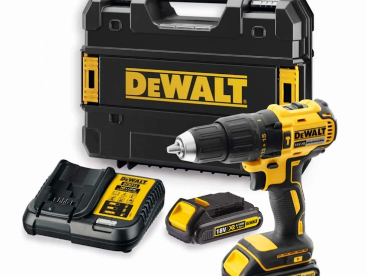 Dewalt boremaskin/drill med slagfunksjon