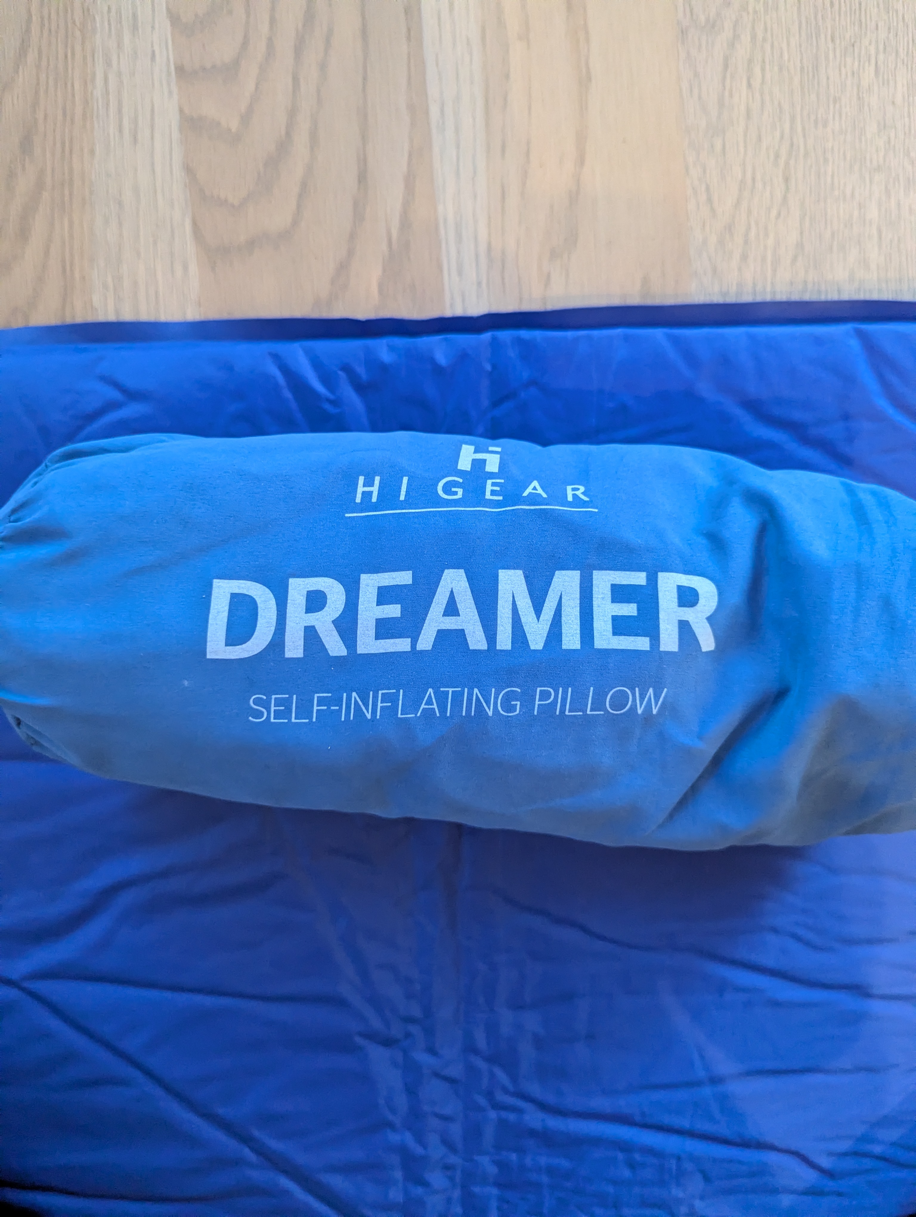 Inflatable camping pillow