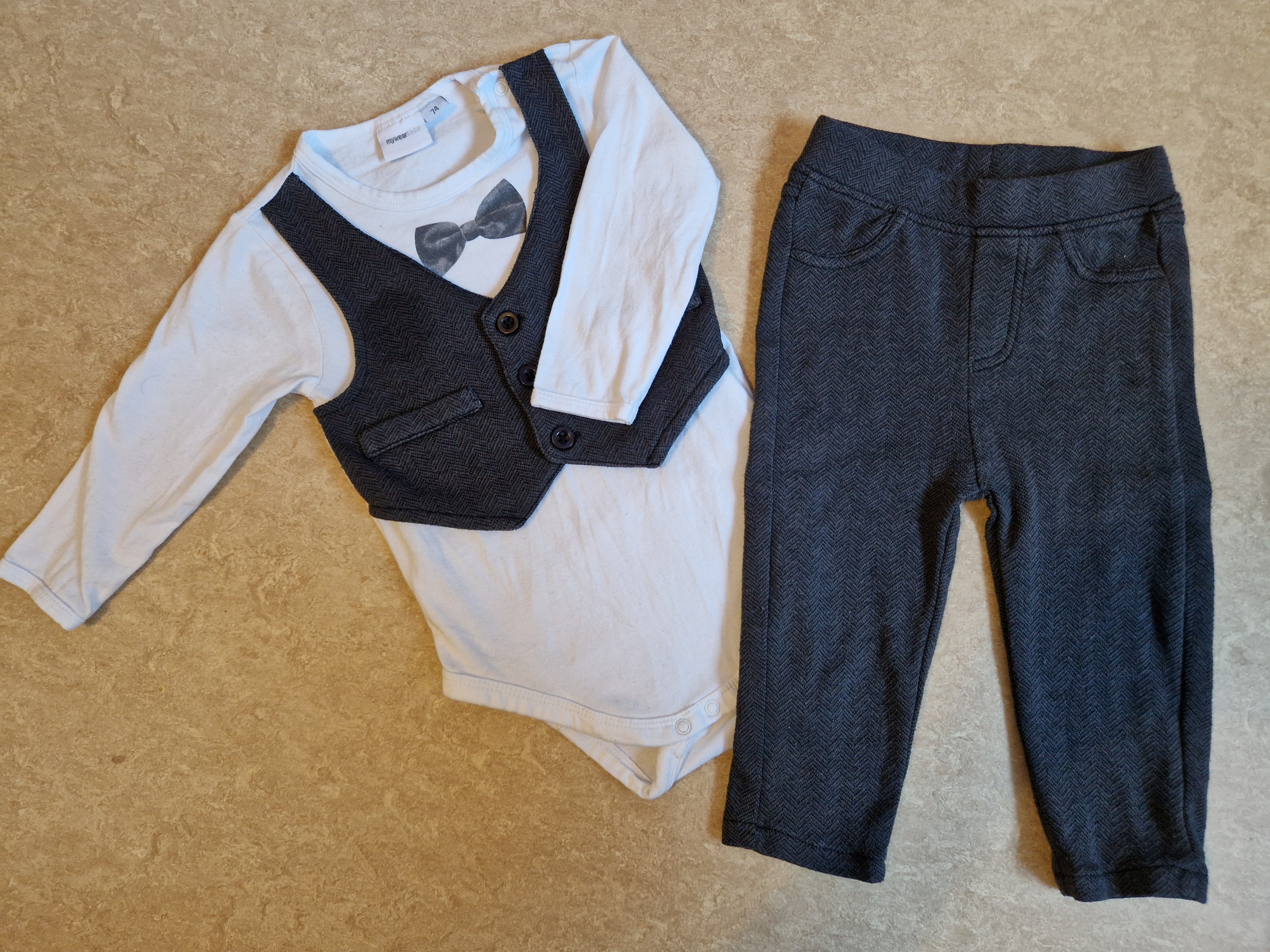 Festkläder för bebis,  strl 74