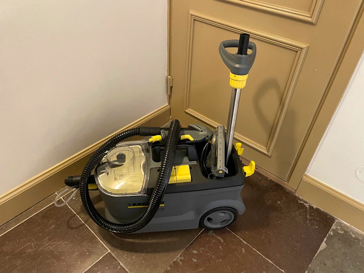 Kärcher puzzi 10/1 mattvätt proffsmaskin