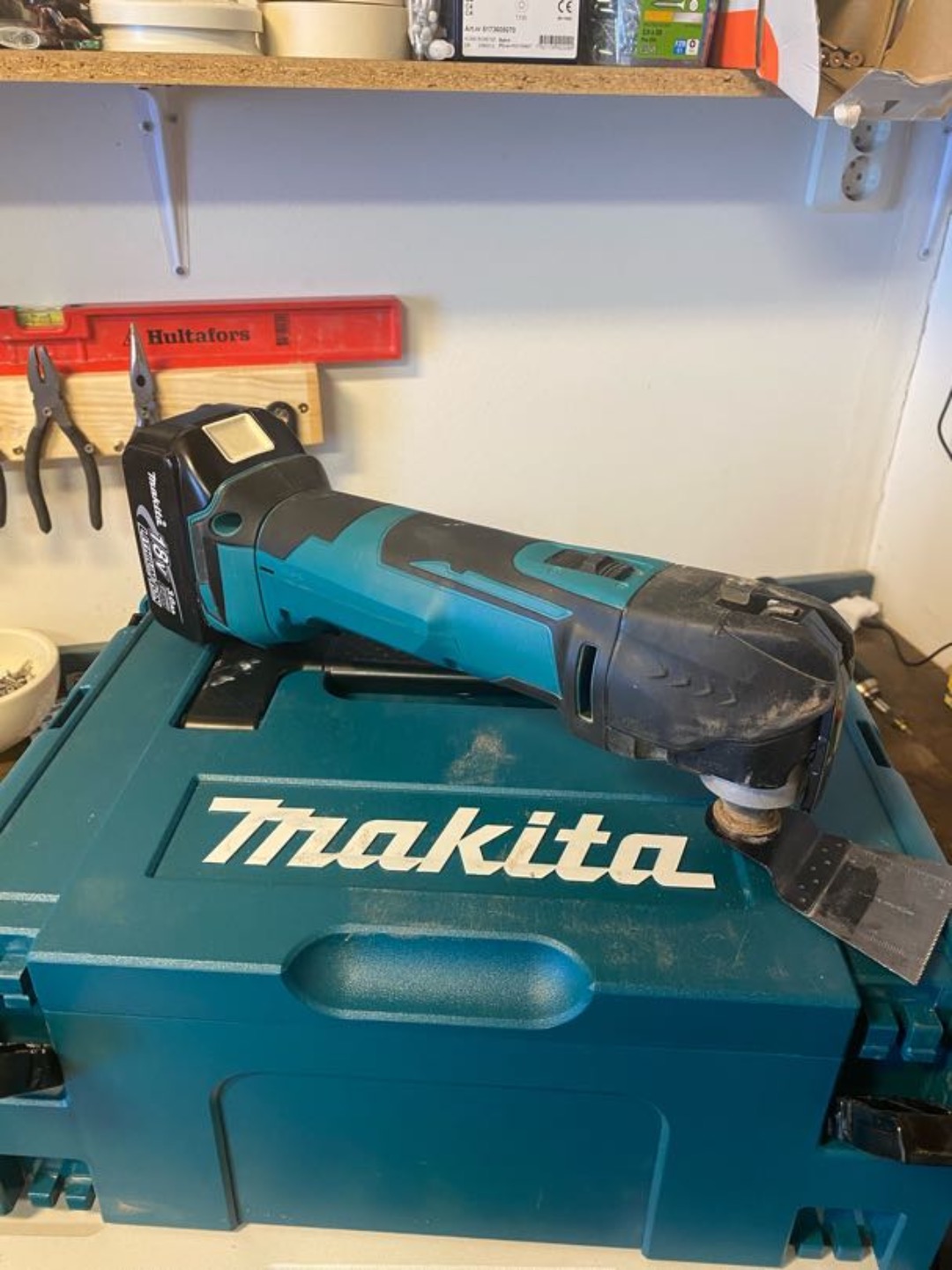 Multiverktyg maktia 18v