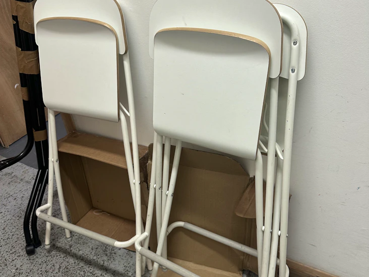 Folded high chair white x 3