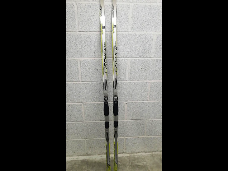 Fisher langrennsski 19cm classisk med staver